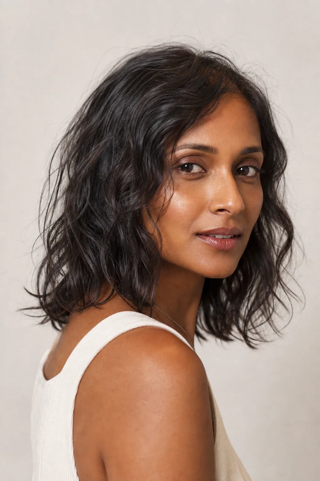 Air-dry wavy lob working with natural texture on fine wavy hair