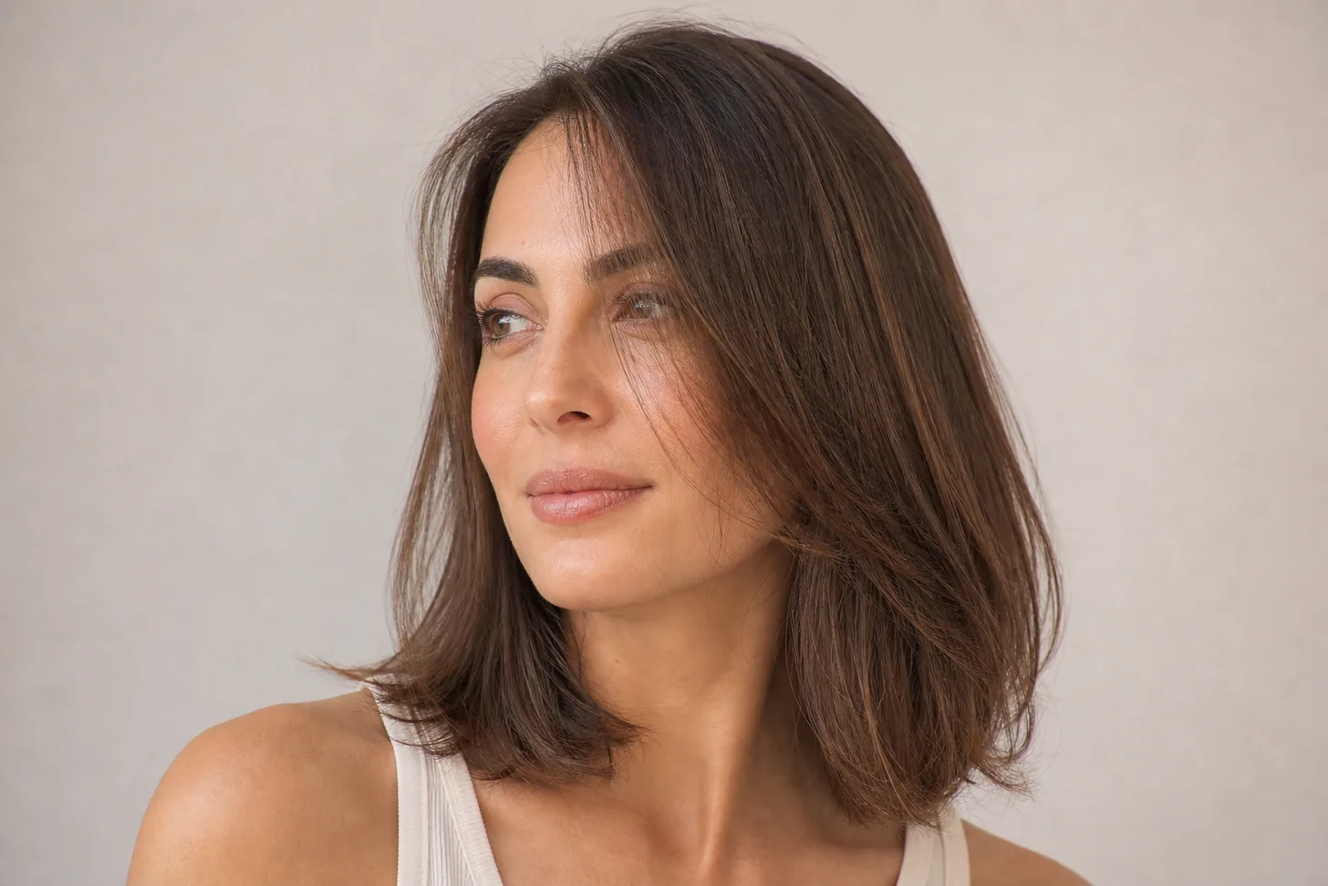 Smooth, frizz-free fine hair with soft shine
